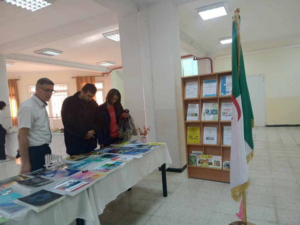Pr.MEGHACHOU Mourad, recteur de l'université de Tlemcen, a effectué, ce dimanche 11 janvier 2024, une visite de